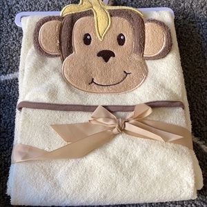 Monkey hooded bath towel